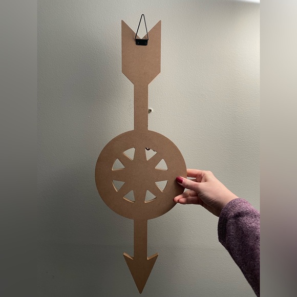 {SHEIN} Adventure compass arrow wall art - Picture 2 of 2